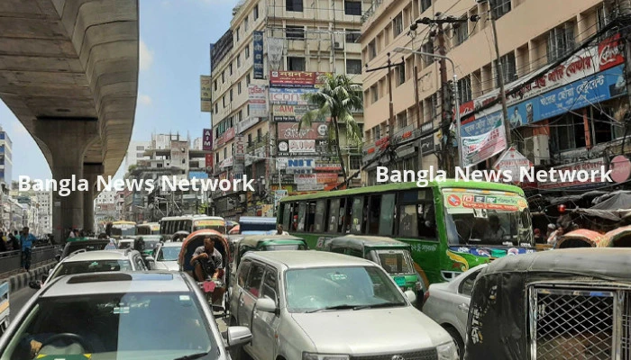 শুরু হচ্ছে আন্ডারগ্রাউন্ড মেট্রোরেলের কাজ, বিমানবন্দর সড়কে তীব্র যানজট