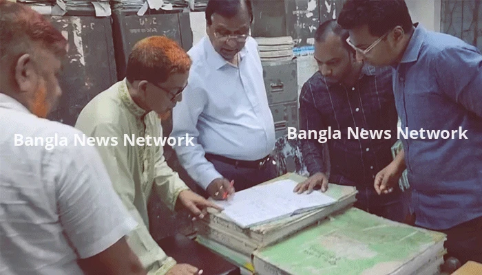 হঠাৎ আঞ্চলিক কার্যালয়ে প্রশাসক, দেখলেন ডিএসসিসি ‘২৫ শতাংশই অনুপস্থিত’