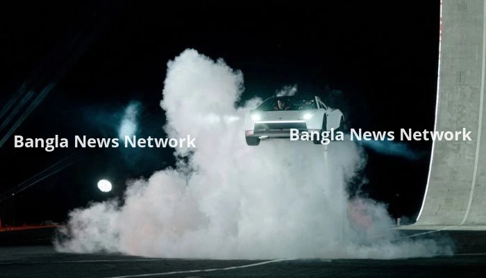 স্পেসএক্সের প্রযুক্তিতে আকাশে ভাসবে টেসলার নতুন রোডস্টার, আনলেন ইলন মাস্ক