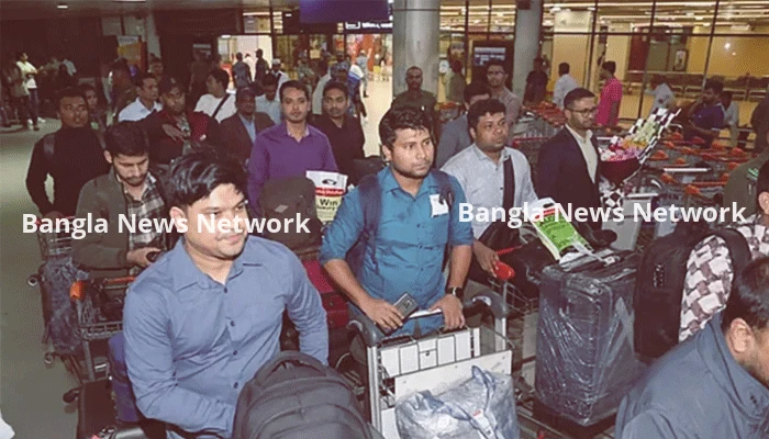 পারস্য উপসাগরে ১১৫ দিন আটকে থাকা সেই ১৭ নাবিক দেশে ফিরেছেন