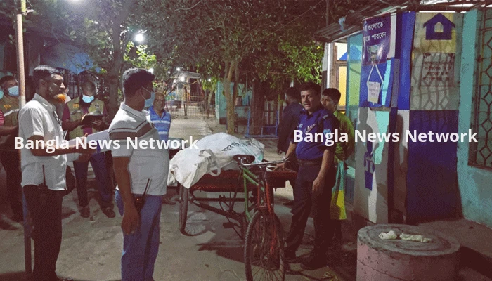 মধ্যরাতে থানার পাশের দিঘিতে মিলল অজ্ঞাত ব্যক্তির মরদেহ