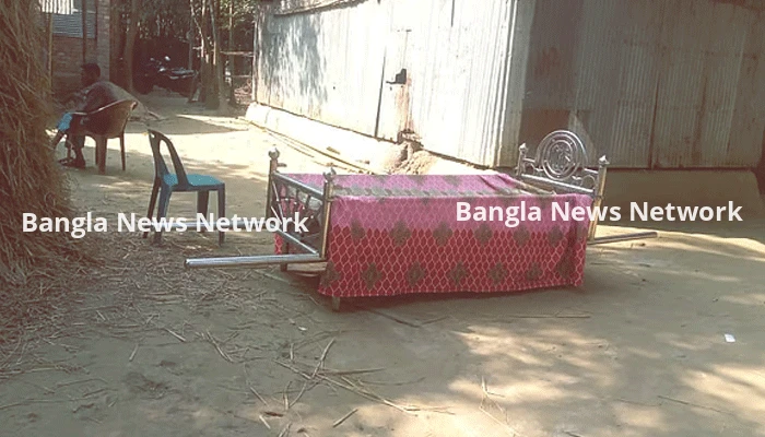 সম্পত্তি ভাগাভাগি শেষে ৩০ ঘণ্টা পর কুড়িগ্রামের সেই বাবার লাশ দাফন