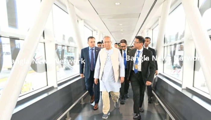 রোমে পৌঁছেছেন প্রধান উপদেষ্টা