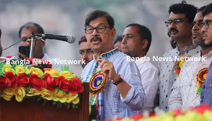 রাজনৈতিক দলের সঙ্গে সরকারের মতপার্থক্য স্পষ্ট হতে শুরু করেছে: মান্না