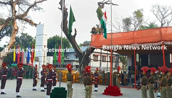 মহান বিজয় দিবস উপলক্ষে বিজিবি-বিএসএফের মধ্যে কুচকাওয়াজ অনুষ্ঠিত
