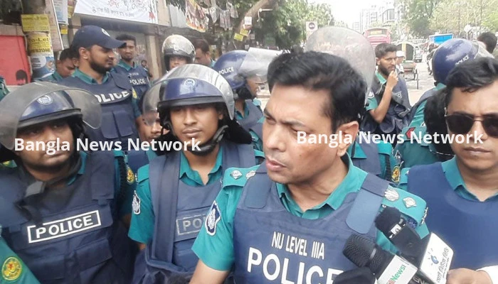 সিটি কলেজ ও ঢাকা কলেজ শিক্ষার্থীদের সংঘর্ষ নিয়ে যা বলছে পুলিশ