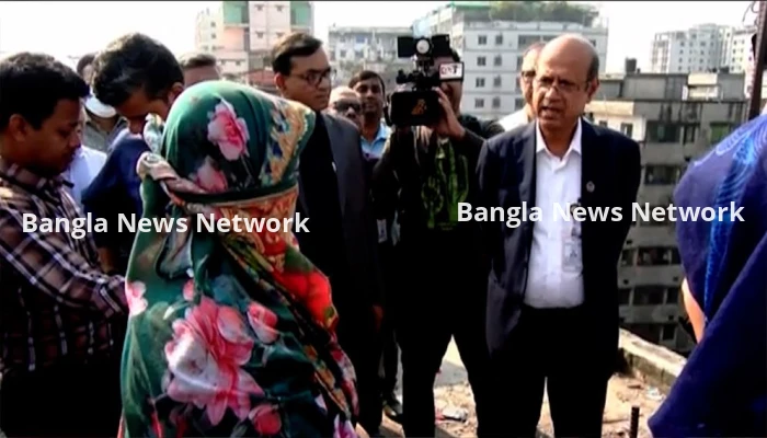 বালু-সিমেন্ট ছাড়াই ছিল ভবনটির ছাদের রেলিং, রাজউক চেয়ারম্যানের ক্ষোভ