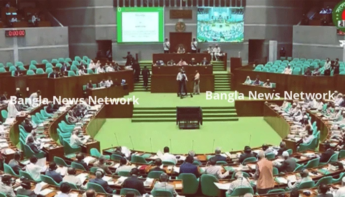 ত্রয়োদশ জাতীয় সংসদের দ্বিতীয় দিনের অধিবেশন চলছে