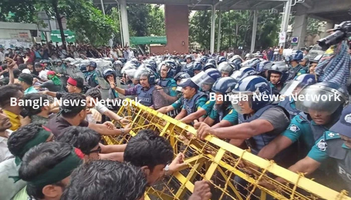 ফের শাহবাগ ব্লকেডের ঘোষণা শিক্ষার্থীদের