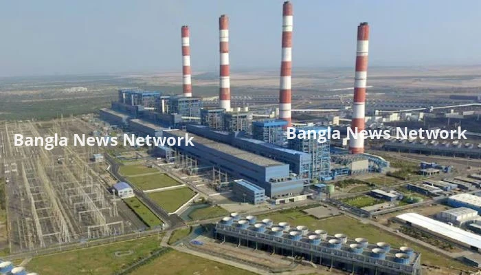 ঋণ পরিশোধ অব্যাহত থাকলেও বাড়ছে আদানির হুমকি