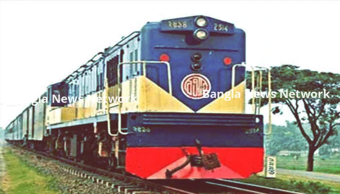 ট্রেনে ঈদযাত্রায় ১৫ মার্চের টিকিট মিলবে আজ