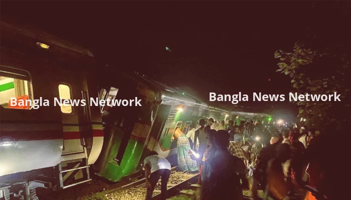৭ ঘণ্টা পরও স্বাভাবিক হয়নি ময়মনসিংহ-চট্টগ্রাম রুটে ট্রেন চলাচল