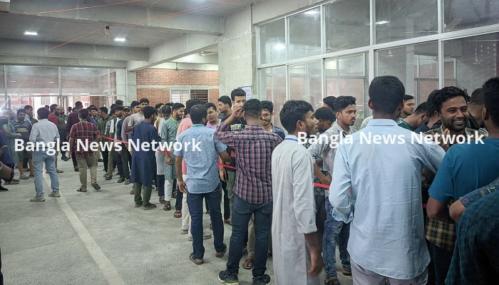 ভোট দেওয়ার পর আঙুলে কালি না দেওয়ার অভিযোগ