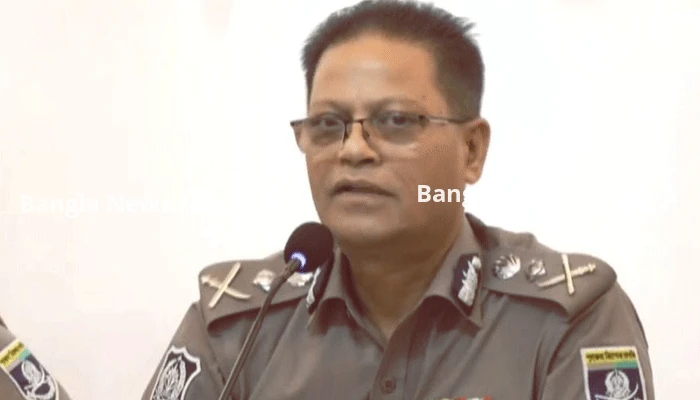 হাদির খুনিদের দেশে ফেরত আনার বিষয়ে যা বললেন আইজিপি