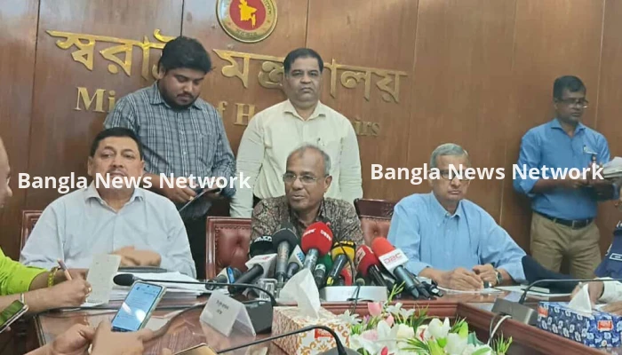 এবছর আরও শান্তিপূর্ণভাবে পূজা উদযাপিত হবে: স্বরাষ্ট্র উপদেষ্টা