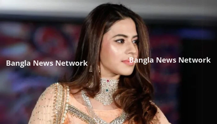 ইউটিউব দেখে সোনা পাচারের কৌশল শিখেছেন, দাবি অভিনেত্রীর